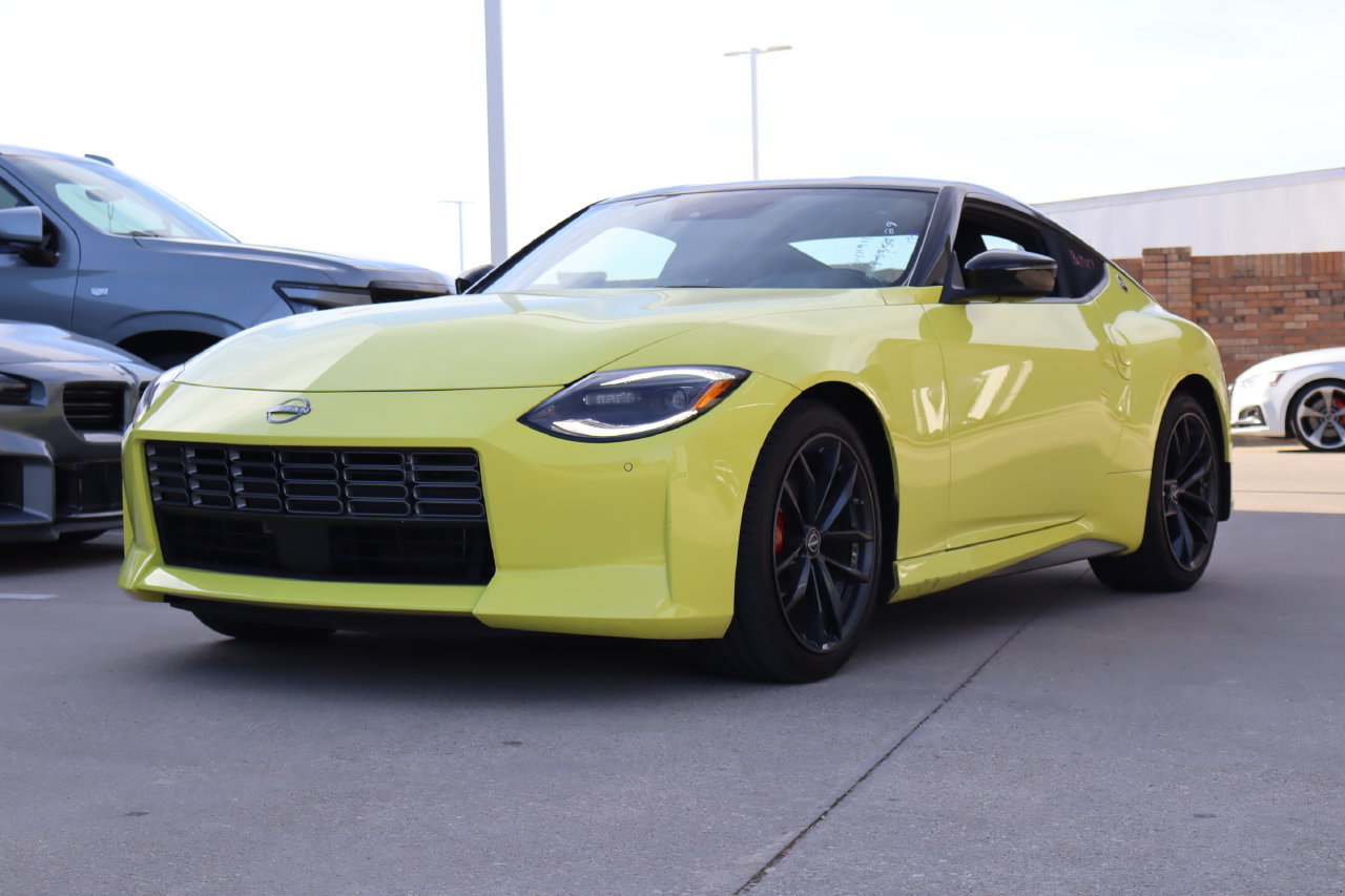 Used 2024 Nissan Z Performance w/ Floor Mat Package RWD image 2