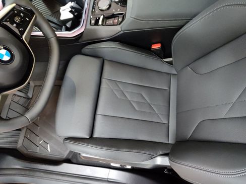 Used 2025 BMW X3 xDrive30i w/ Premium Package image 14