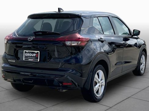 Used 2023 Nissan Kicks S FWD image 12