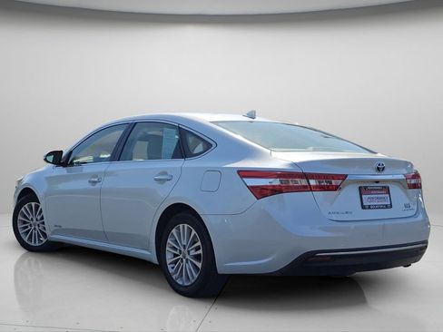 Used 2014 Toyota Avalon Limited w/ Technology Package FWD image 23