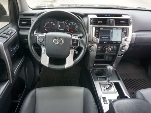 Used 2023 Toyota 4Runner SR5 Premium w/ Moonroof Package RWD image 6