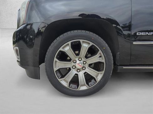 Used 2018 GMC Yukon Denali w/ Open Road Package RWD image 29