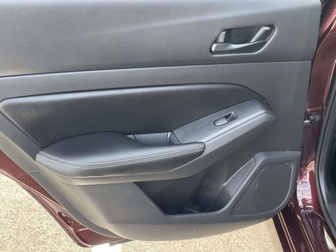 Used 2024 Nissan Altima 2.5 SV image 10