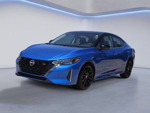 Used 2024 Nissan Sentra SR FWD image 6