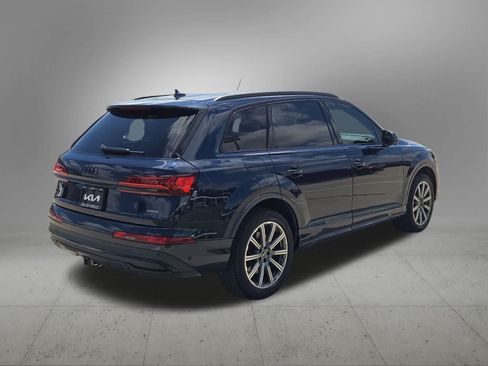 Used 2023 Audi Q7 2.0T Premium Plus w/ Premium Plus Package AWD/4WD image 12
