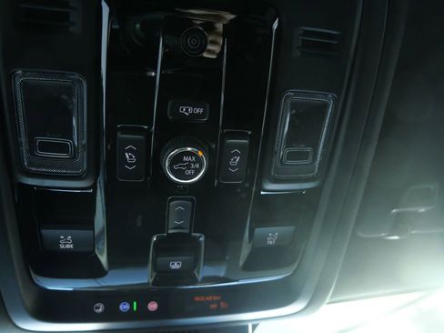 New 2026 GMC Yukon XL Denali w/ Denali Reserve Package AWD/4WD image 28