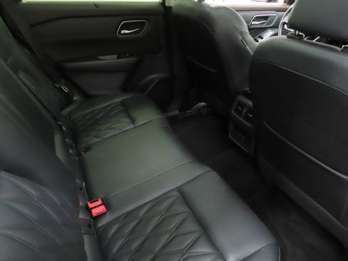 Used 2023 Nissan Rogue Platinum FWD image 25