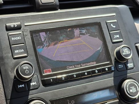 Used 2019 Honda Civic LX image 37