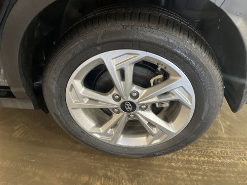 Used 2023 Hyundai Kona SEL image 9