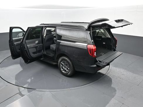 Used 2025 Ford Expedition Max Active AWD/4WD image 31