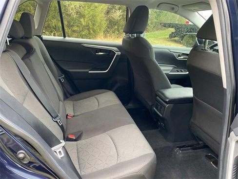 Used 2021 Toyota RAV4 XLE image 32