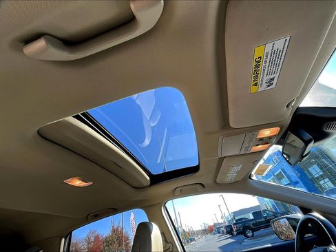 Used 2016 Honda CR-V Touring image 18