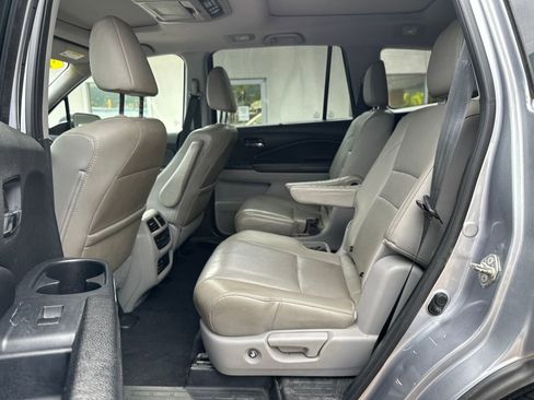 Used 2017 Honda Pilot Elite image 16