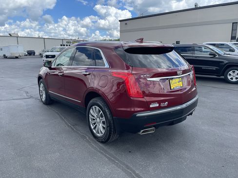 Used 2017 Cadillac XT5 Luxury w/ Driver Awareness Package AWD/4WD image 6