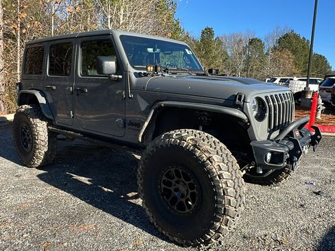Used 2021 Jeep Wrangler Unlimited Sahara image 5
