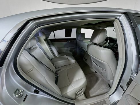 Used 2012 Toyota Avalon Limited FWD image 30
