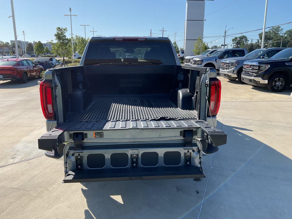 Used 2026 GMC Sierra 1500 SLT RWD image 9