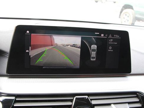 Used 2020 BMW M550i xDrive M550i xDrive w/ Premium Package image 34