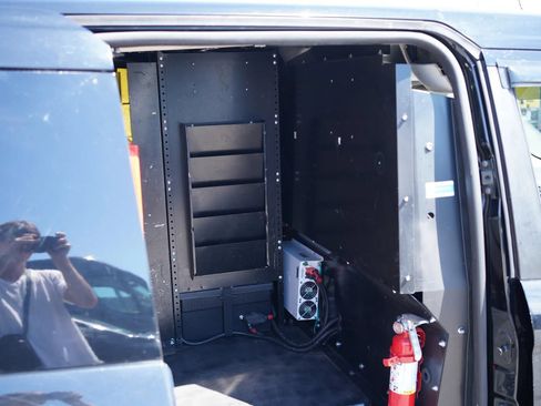 Used 2016 Ford Transit Connect XLT FWD image 14