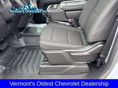 New 2026 Chevrolet Silverado 1500 W/T w/ WT Value Package AWD/4WD image 29