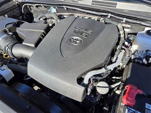 Certified 2023 Toyota Tacoma 4x4 Double Cab image 18