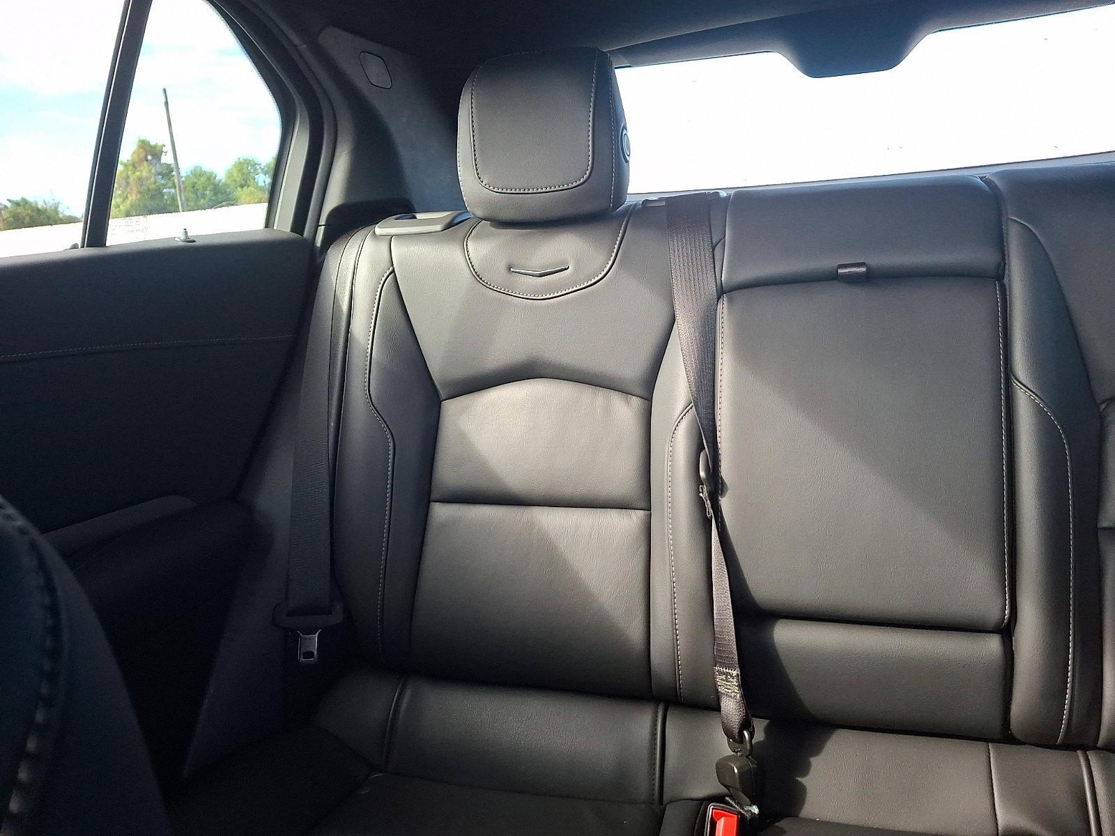 Used 2024 Cadillac XT4 Premium Luxury AWD/4WD image 14