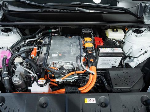 New 2026 Toyota C-HR AWD/4WD image 19