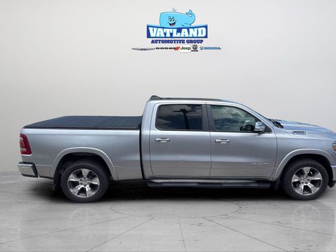 Used 2019 RAM 1500 Laramie AWD/4WD image 13