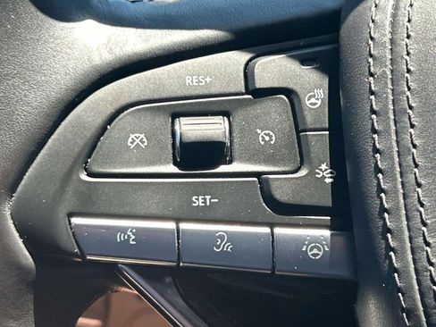 Used 2021 Cadillac Escalade Sport Platinum AWD/4WD image 36