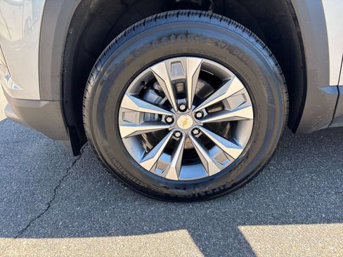 Used 2025 Chevrolet Equinox LT FWD image 26