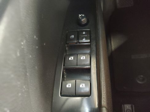 Used 2019 Toyota Camry LE image 27