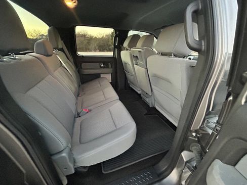 Used 2013 Ford F150 XLT w/ XLT Chrome Pkg image 13