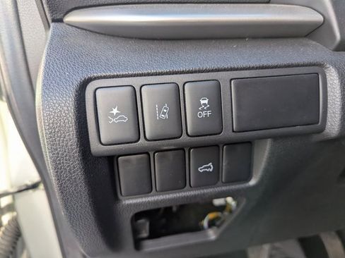 Used 2024 Mitsubishi Eclipse Cross AWD image 27