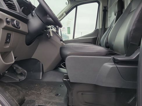 New 2025 Ford Transit 250 148 Medium Roof w/ HVAC Trade Package image 19