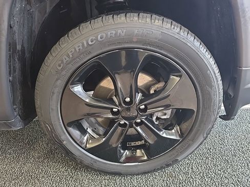 Used 2019 Jeep Compass Altitude image 39