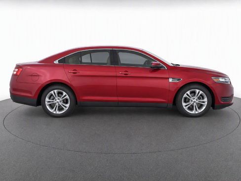 Used 2016 Ford Taurus SEL w/ Equipment Group 201A FWD image 9