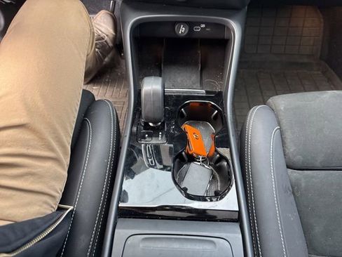 Used 2023 Volvo C40 P8 Recharge Ultimate w/ Protection Package Premier image 6