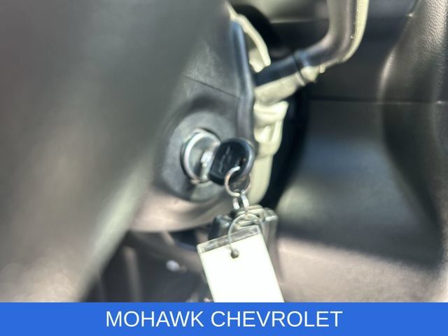 Used 2021 Chevrolet Silverado 1500 Custom AWD/4WD image 23