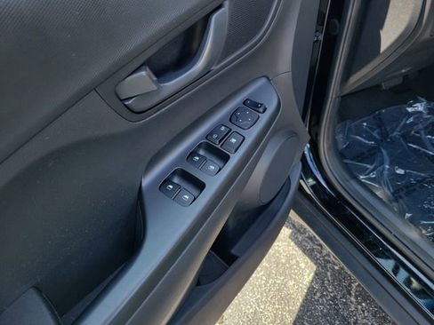 Used 2023 Hyundai Kona SEL image 9