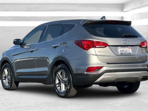 Used 2017 Hyundai Santa Fe Sport image 6