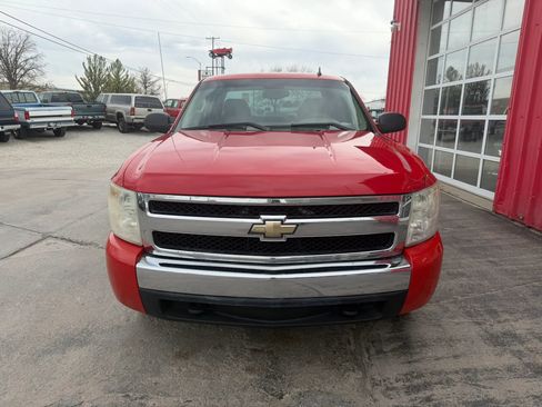Used 2008 Chevrolet Silverado 1500 W/T w/ LS Package image 3
