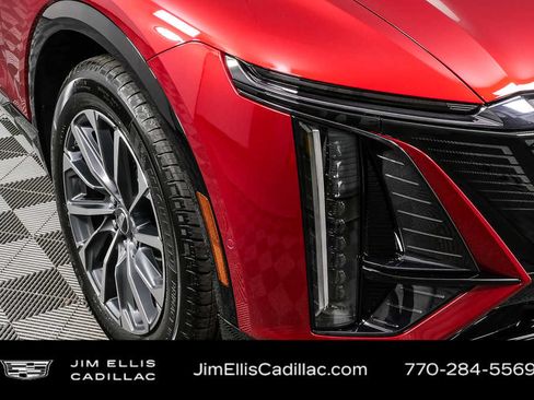 New 2026 Cadillac Lyriq Sport AWD/4WD image 37