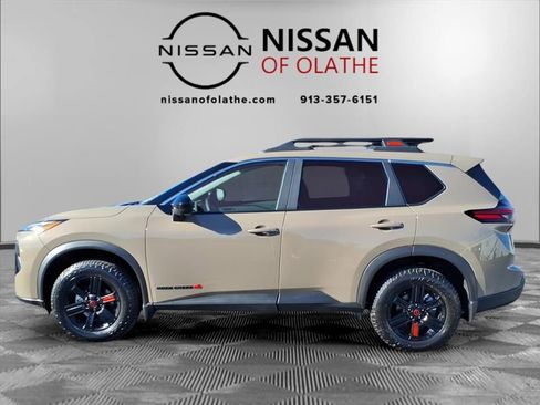 Certified 2025 Nissan Rogue SV image 3