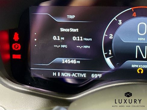 Used 2022 McLaren GT image 8