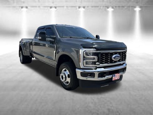 Used 2024 Ford F350 Lariat w/ Lariat Ultimate Package AWD/4WD image 2