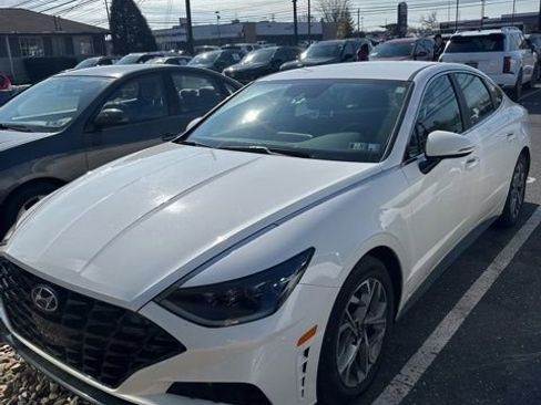 Used 2023 Hyundai Sonata SEL w/ Preferred Accessory Package image 2