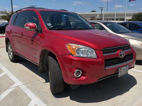 Used 2012 Toyota RAV4 Limited w/ Navigation Value Pkg FWD image 2