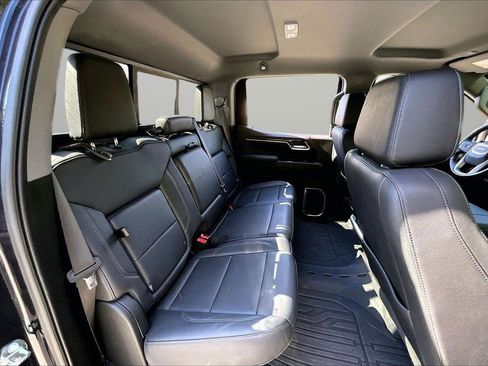 Used 2023 GMC Sierra 1500 Elevation w/ Elevation Premium Package AWD/4WD image 24