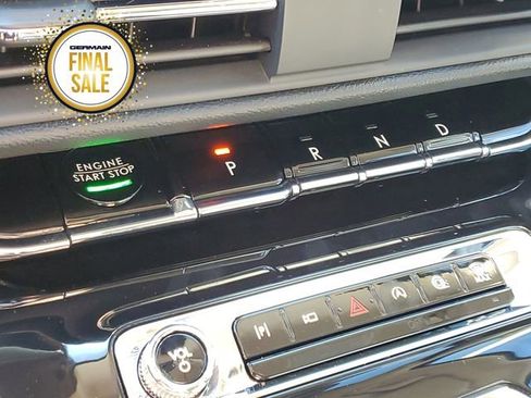 Certified 2024 Lincoln Corsair FWD w/ Equipment Group 101A image 23