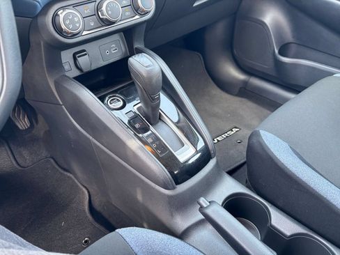 Used 2025 Nissan Versa SV FWD image 39